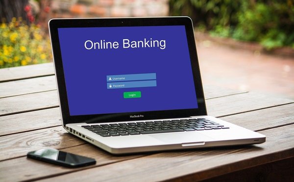 Devriez-vous demander un prêt en ligne ou en personne ?
