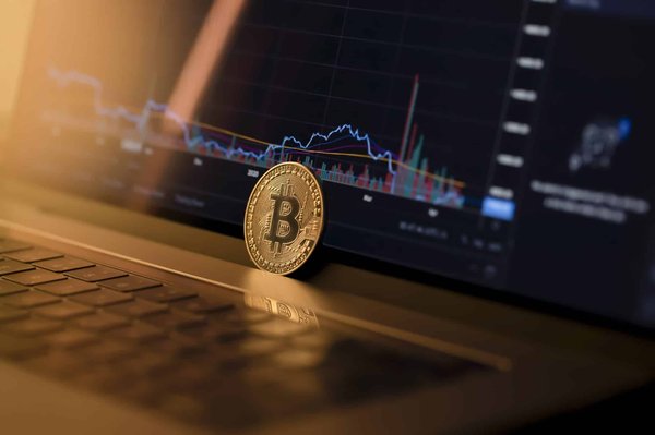 Retour d'expérience sur etoro : trading crypto et actions